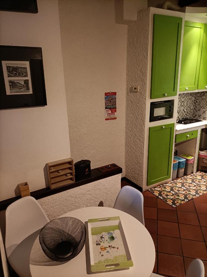 Le Due Torri Bologna Lägenhet Exteriör bild