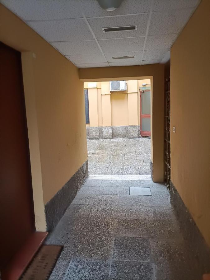 Le Due Torri Bologna Lägenhet Exteriör bild